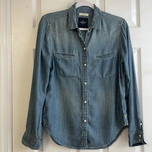 American Eagle Jean shirt